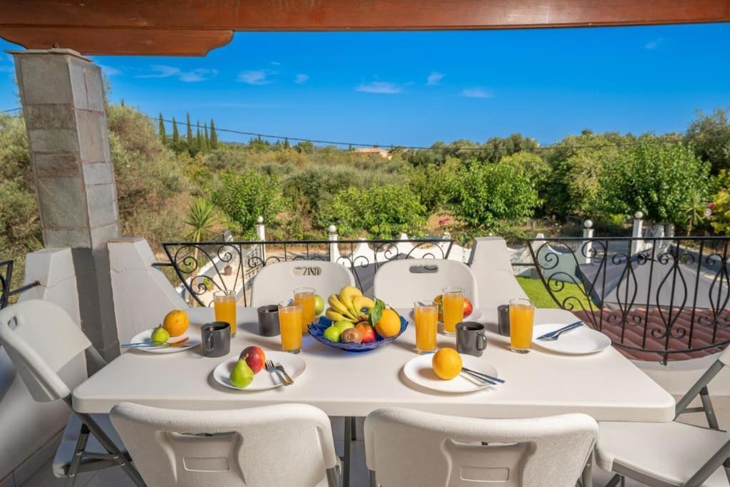 Afroditi Holiday Home- Green View Apartment Svoronata Exterior foto